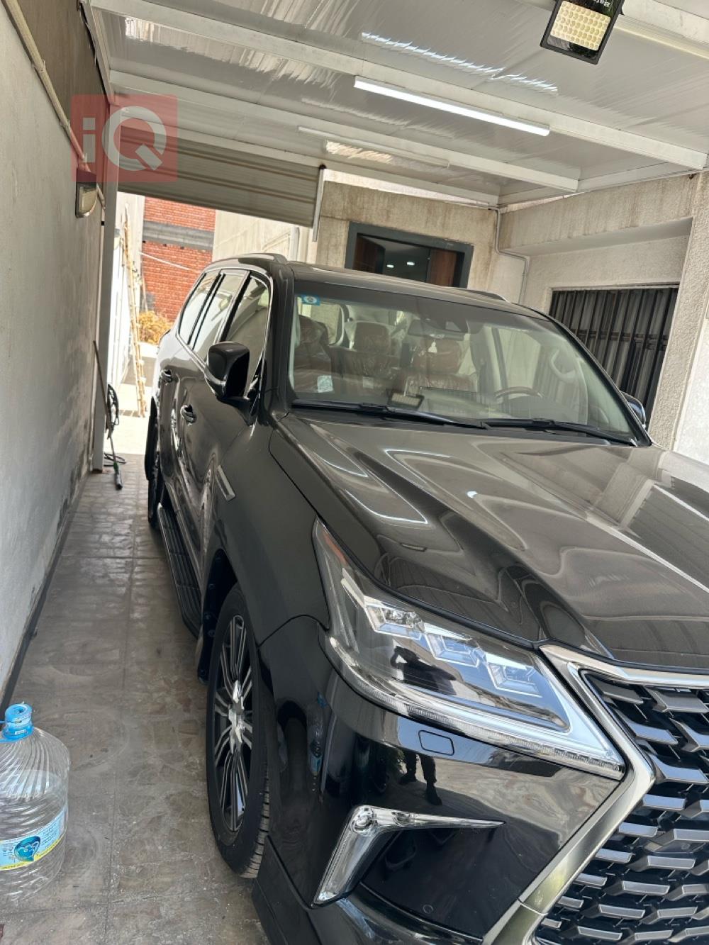 Lexus LX